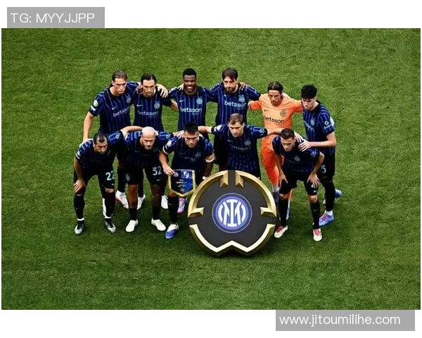 矿工队与国际米兰在欧冠赛场的激烈对决与历史交锋回顾